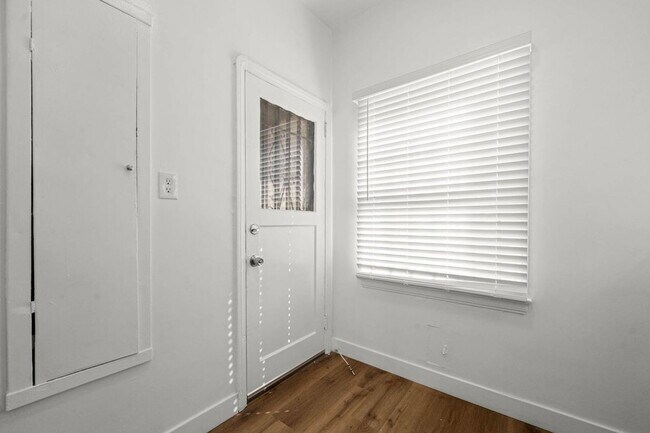 Building Photo - 4172 Leimert Blvd