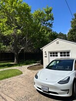 Building Photo - 903 Timothy Ln