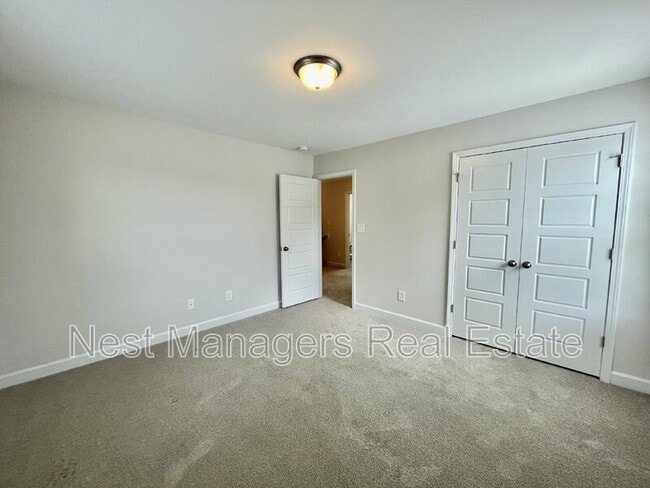 Building Photo - 1108 Mayfern Dr