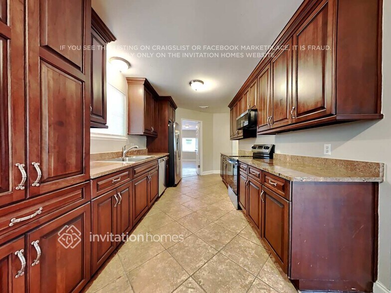 Building Photo - 8552 Boysenberry Ln