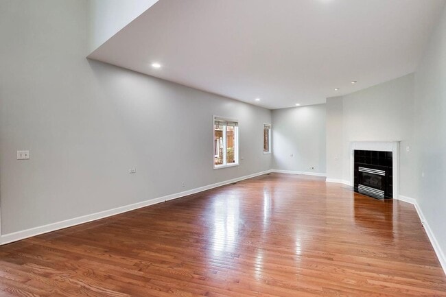 Building Photo - 417 Ashbury Dr