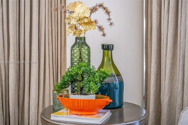 Building Photo - 3737 Collins Ave