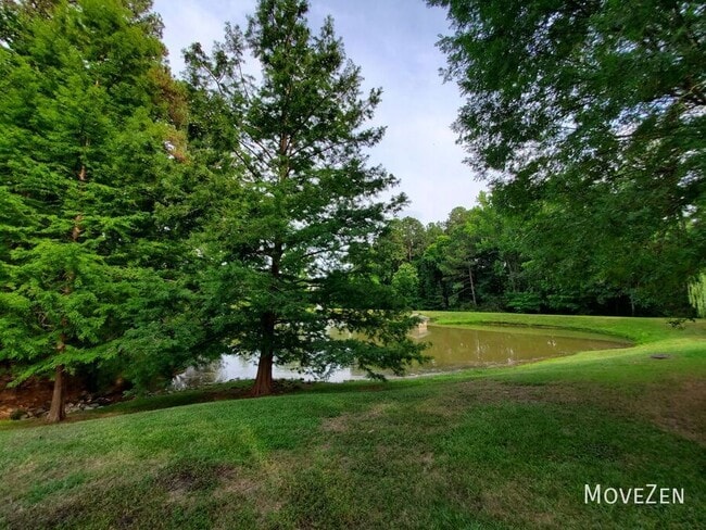 Building Photo - 414 Longford Ct