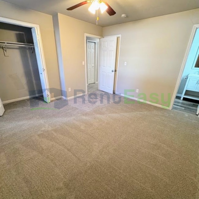 Building Photo - 1327 Hazel Ave