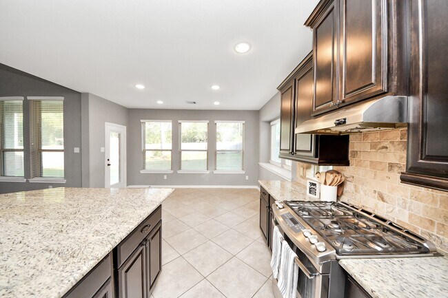 Building Photo - 3544 Woods Estates Dr