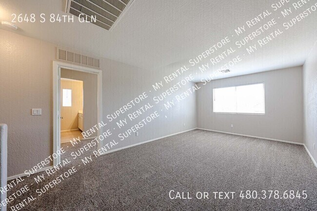 Building Photo - 2648 S 84th Gln