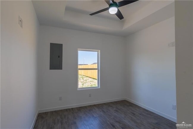 Building Photo - 10901 N Sugar Bear Dr