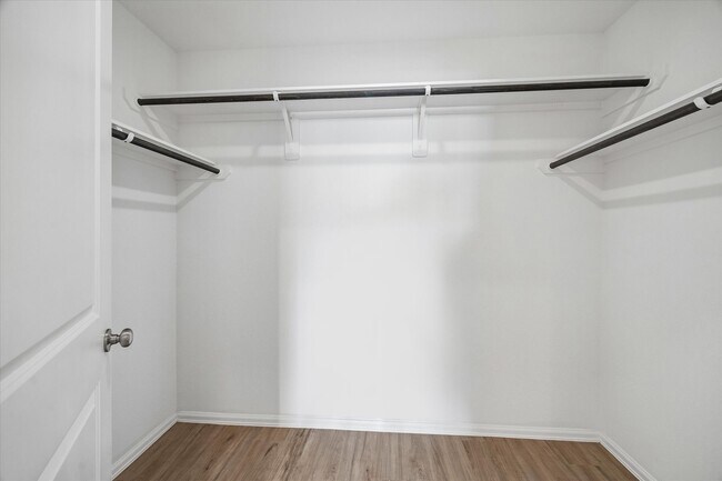 Building Photo - 22014 Birchwood River Trl