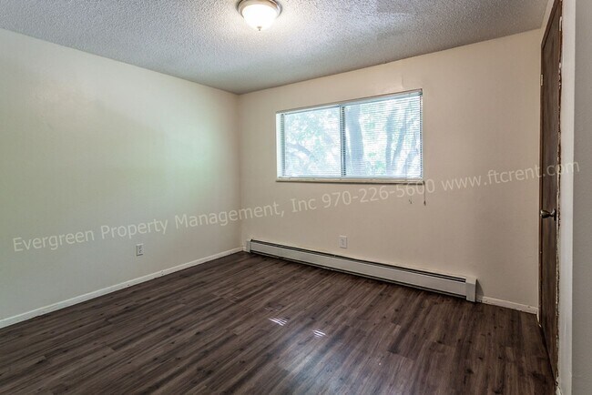 Building Photo - 1606 N Estrella Ave