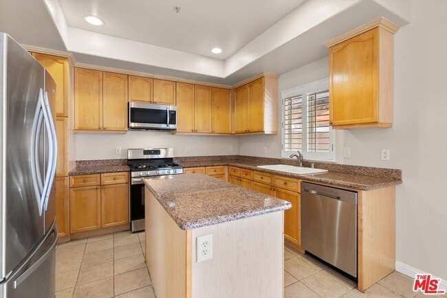 Building Photo - 15804 Crest Ln