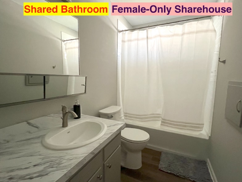 Building Photo - 00 Meadowlane Neighborhood