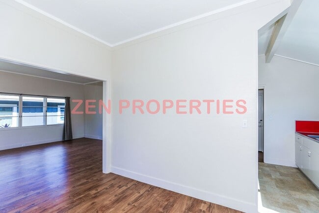 Building Photo - 3 bedroom, 2.5 bath home for rent in Lower...