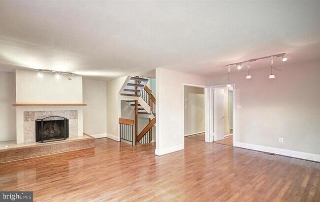 Building Photo - 11719 Newbridge Ct