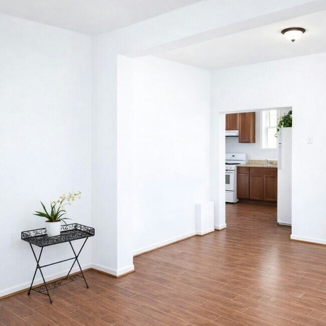 Building Photo - 6833 Avenue C