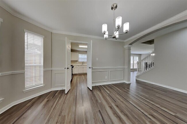 Building Photo - 728 Pateway Ct