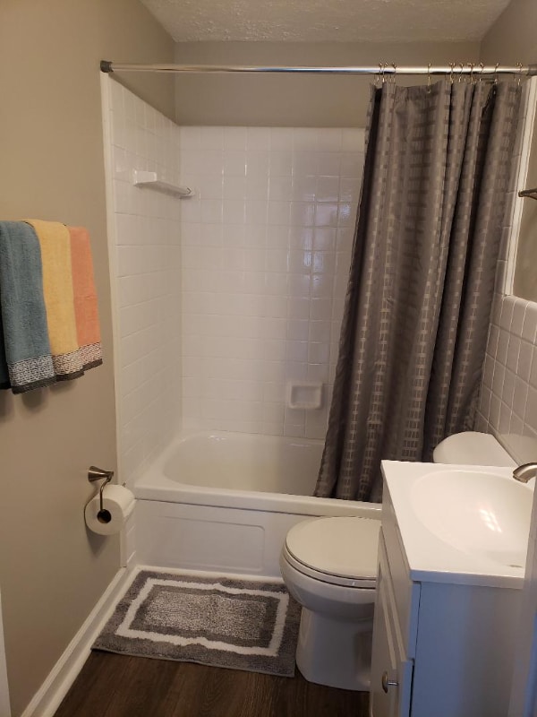 Building Photo - 945 Dana Ave