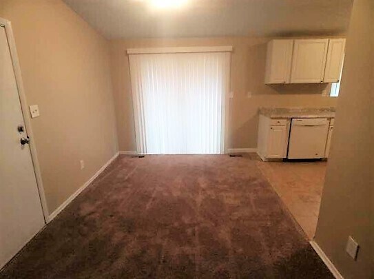 Building Photo - 2990 Forestside Ln