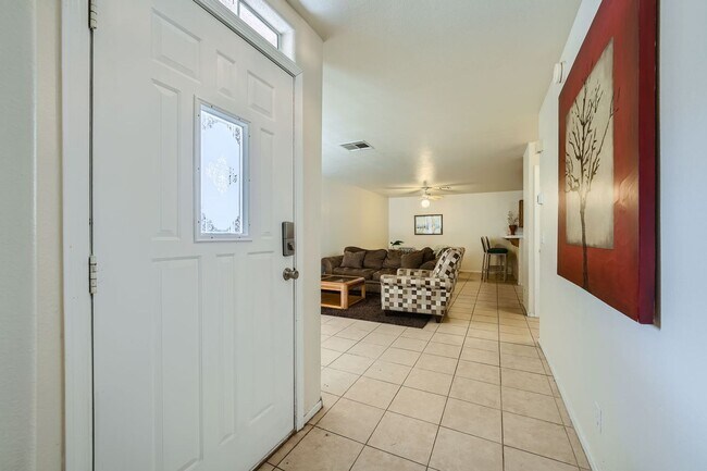 Building Photo - Fully Furnished 2 Bed/2 Bath Condo in Northwest Las Vegas!