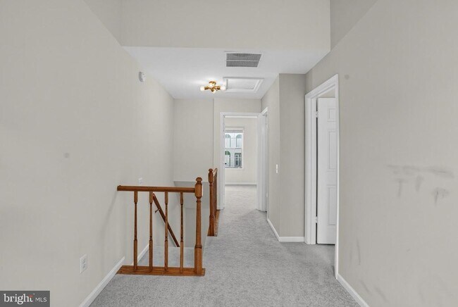Building Photo - 14711 Green Park Way