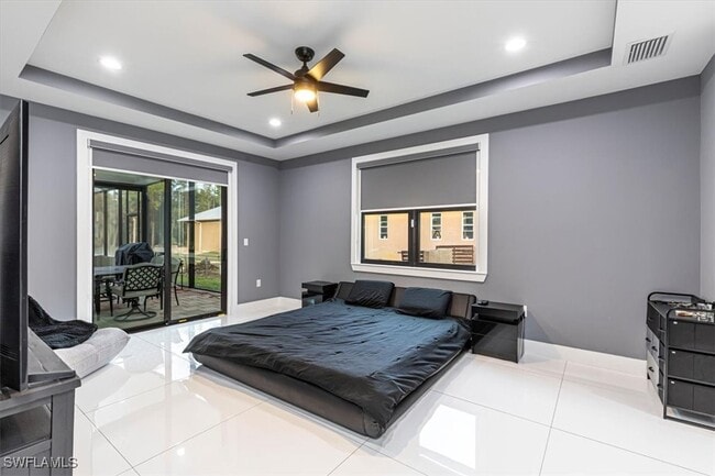 Building Photo - 4029 2nd Ave SE