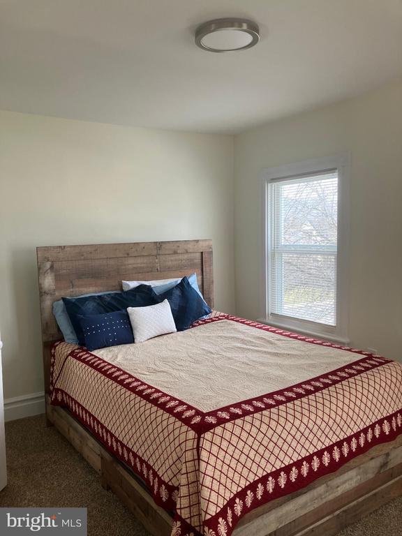 Building Photo - 131 Grand Ave