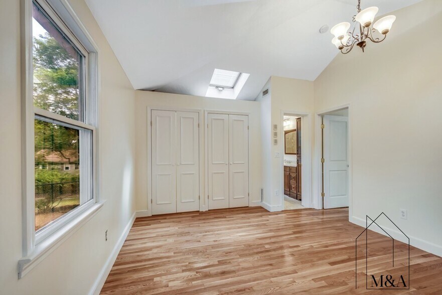 Building Photo - 43 Kendall Rd