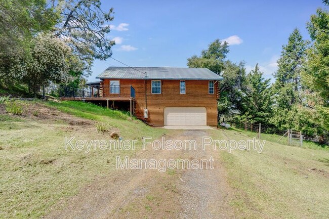 Building Photo - 5800 McKinley Dr