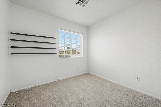 Building Photo - 10547 Lilac Tree Ave