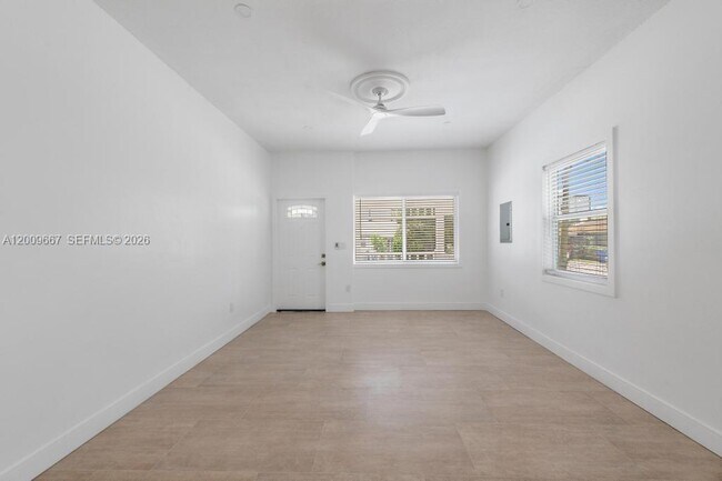 Building Photo - 3759 Florida Ave