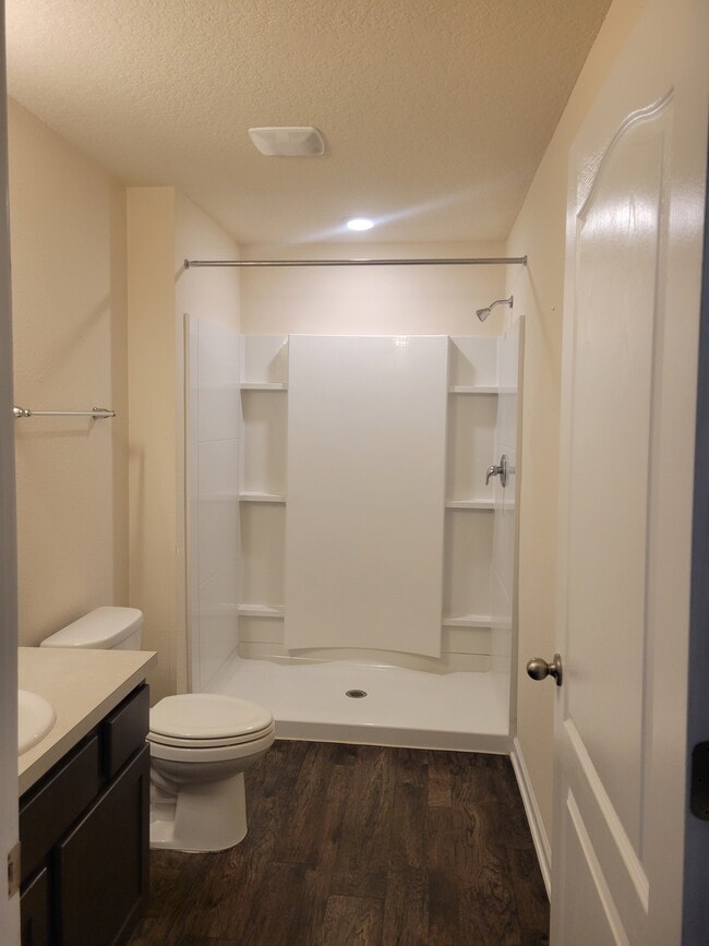 Building Photo - 7940 Meadow Walk Ln