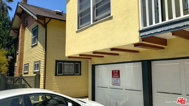 Building Photo - 2656 Van Buren Pl