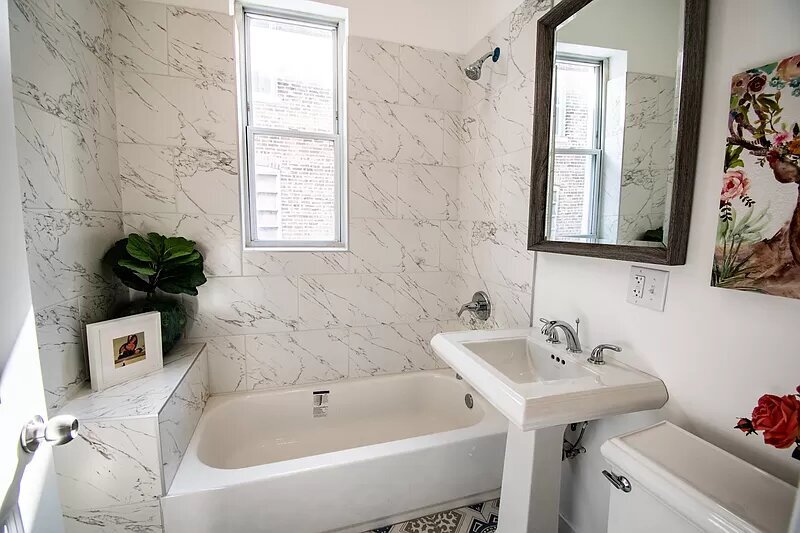 Bathroom - 518 N Troy St