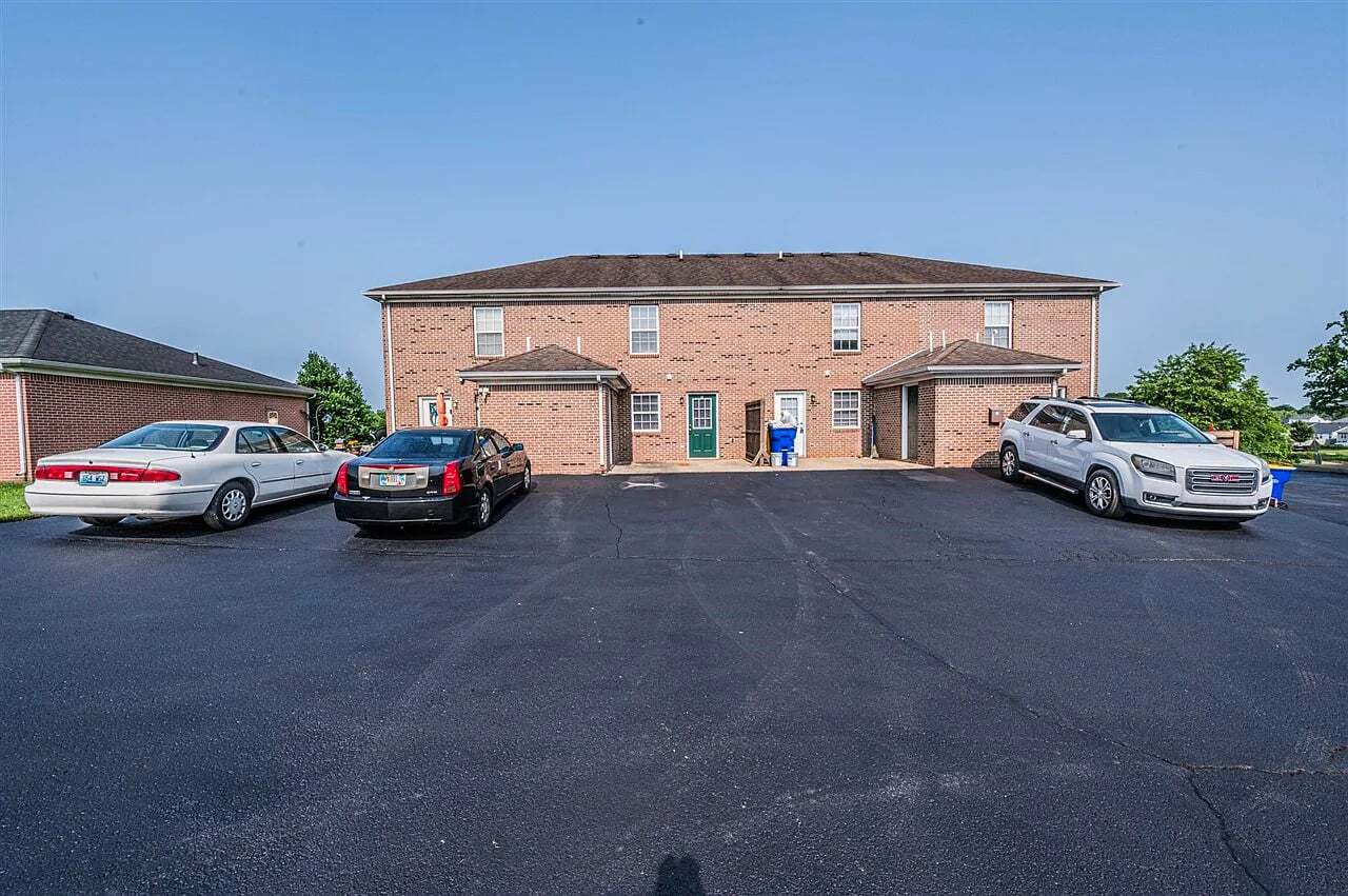 Building Photo - 133 Concord Dr