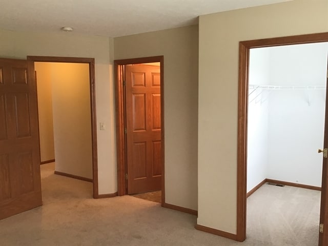 Building Photo - 408 Sherman Ln