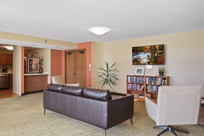 Building Photo - 3141 Dean Court #502
