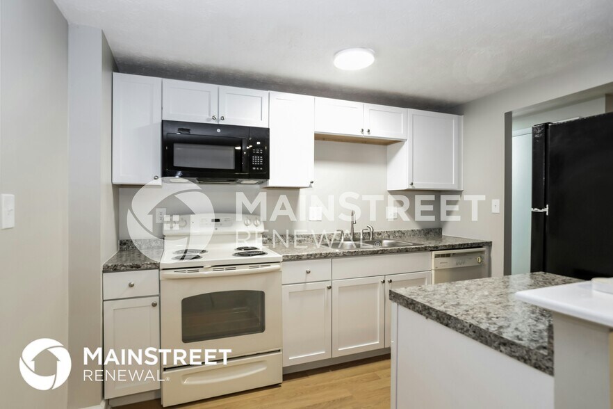 Building Photo - 3985 Yukon Ave