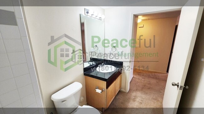 Building Photo - 4340 S Highland Dr