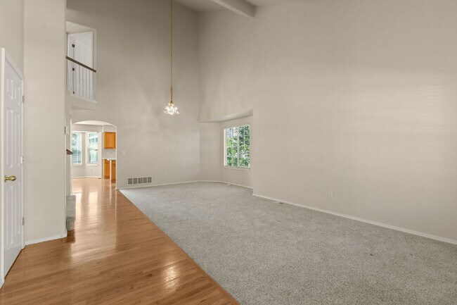 Building Photo - Spacious 4BR Home in Pine Creek – Academy D20