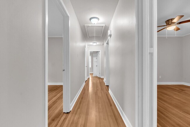 Building Photo - 401 Conwell Rd