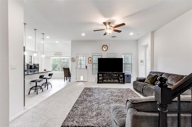 Building Photo - 728 Marbella Vista Way