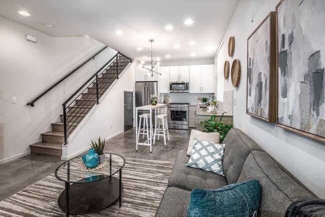 Building Photo - 3bd/1.75ba Seattle Townhouse