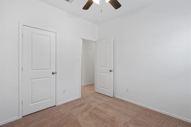 Building Photo - 416 Bullhead Rd
