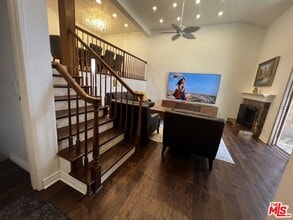 Building Photo - 7825 Seaglen Dr