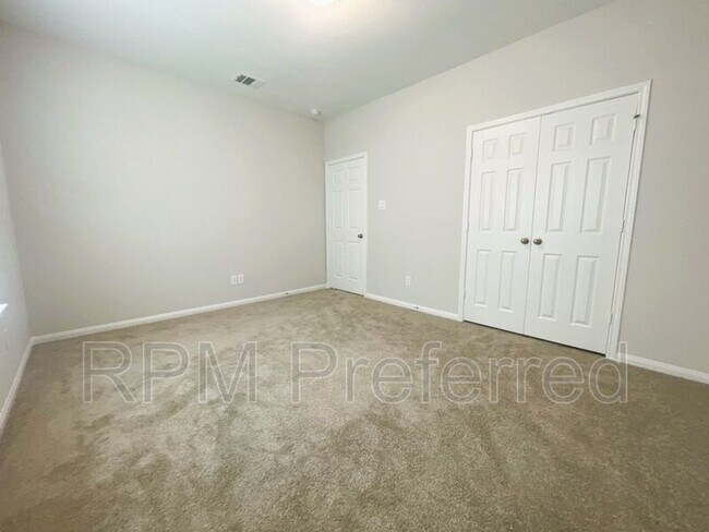 Building Photo - 1555 Rd 5728