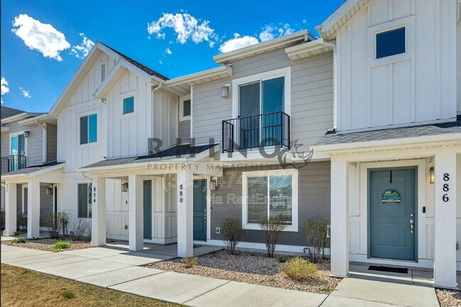 Building Photo - 880 N Herman Dr