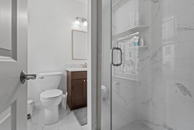 Building Photo - 44 W Eagle St