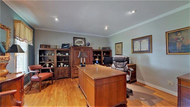 Building Photo - 2207 Birnam Woods Ct