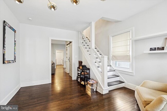 Building Photo - 138 Hall St