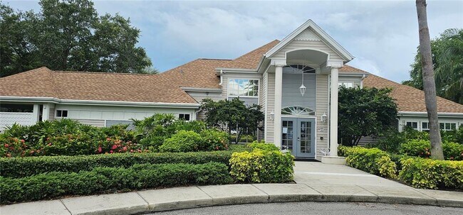 Building Photo - 3625 Square W Ln #4