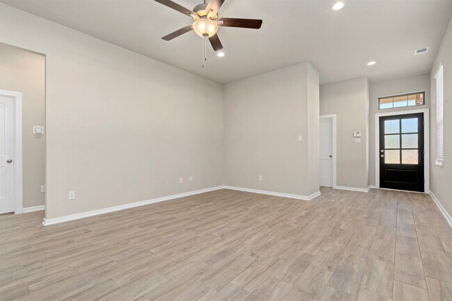 Building Photo - 119 Lukewood Cir